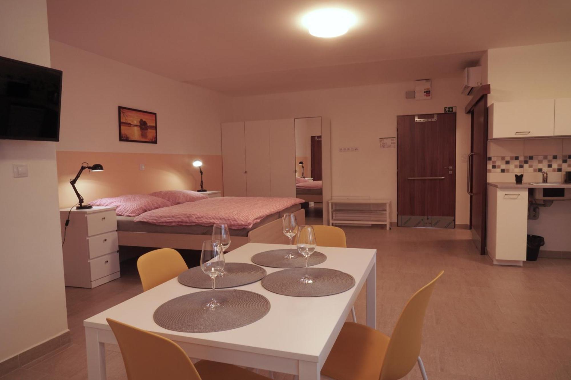 Penzion V Podzamci Třeboň Chambre photo